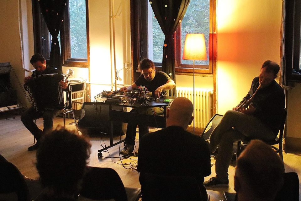 26.10.2024 / Ääneen: Gaudenz Badrutt, Ilia Belorukov & Jonas Kocher
